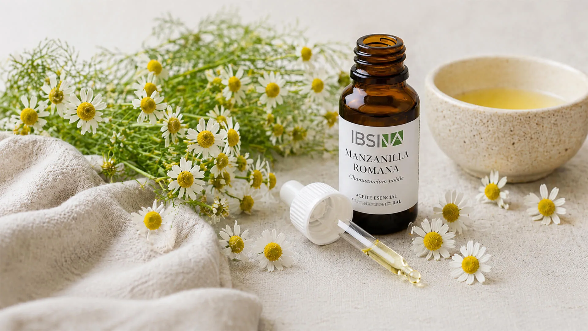 Manzanilla Romana: El activo calmante imprescindible en cosmética